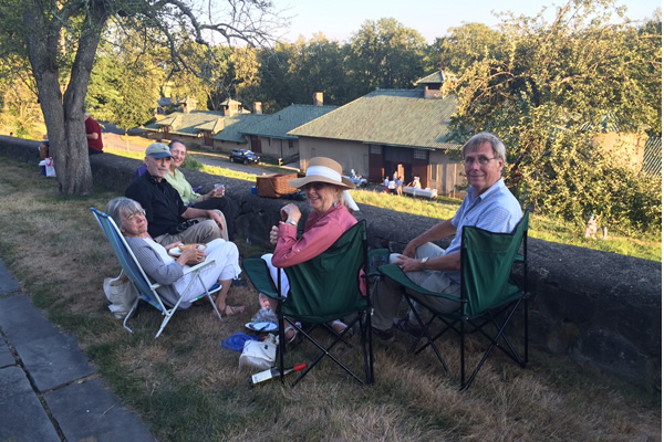PICNIC GROUP 2
